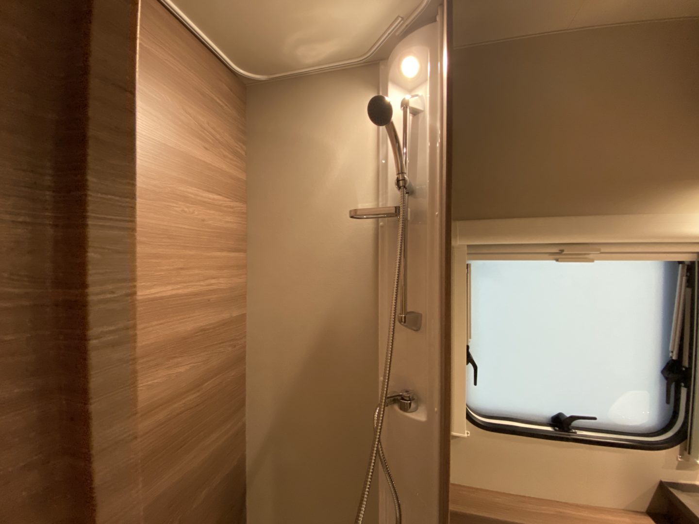Knaus Sport 500 KD SS фотография  номер 14618