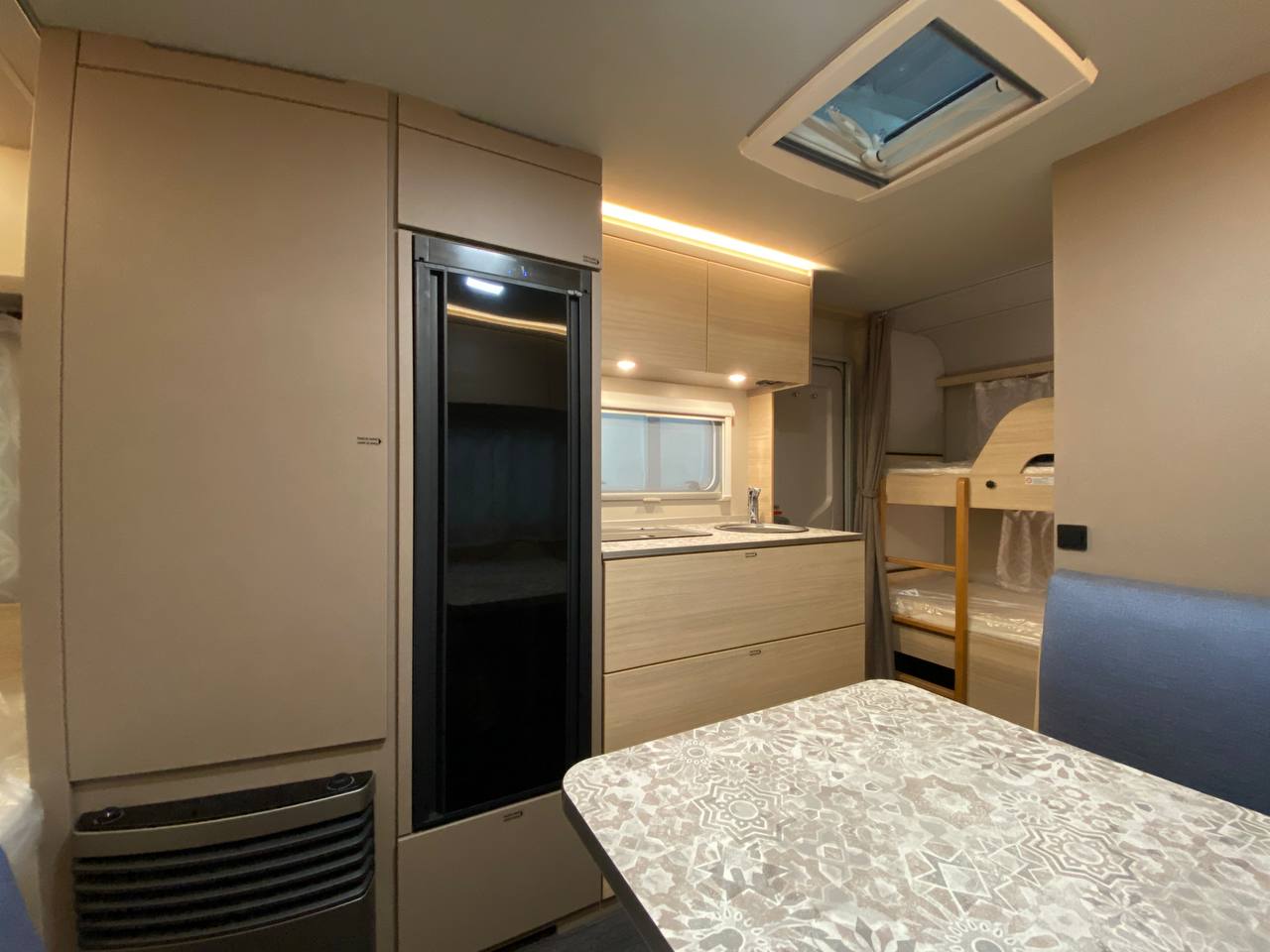 Weinsberg CaraCito 470 QDK фотография номер 26248