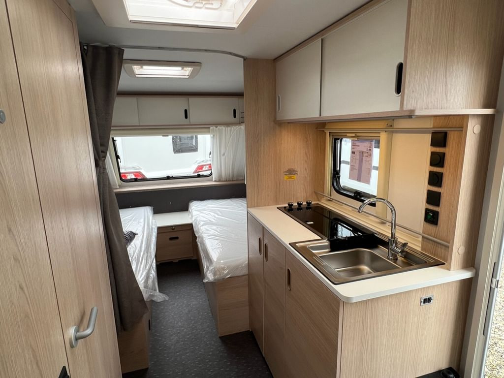 Adria Aviva 492 LU фотография  номер 32128