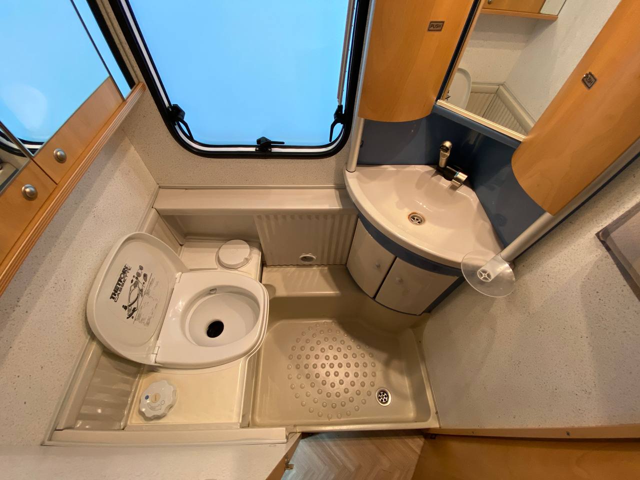 Burstner Ventana 480 TK 2002 фотография  номер 33468