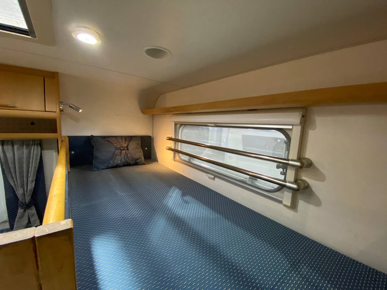 Burstner Ventana 480 TK 2002 фотография  номер 33478