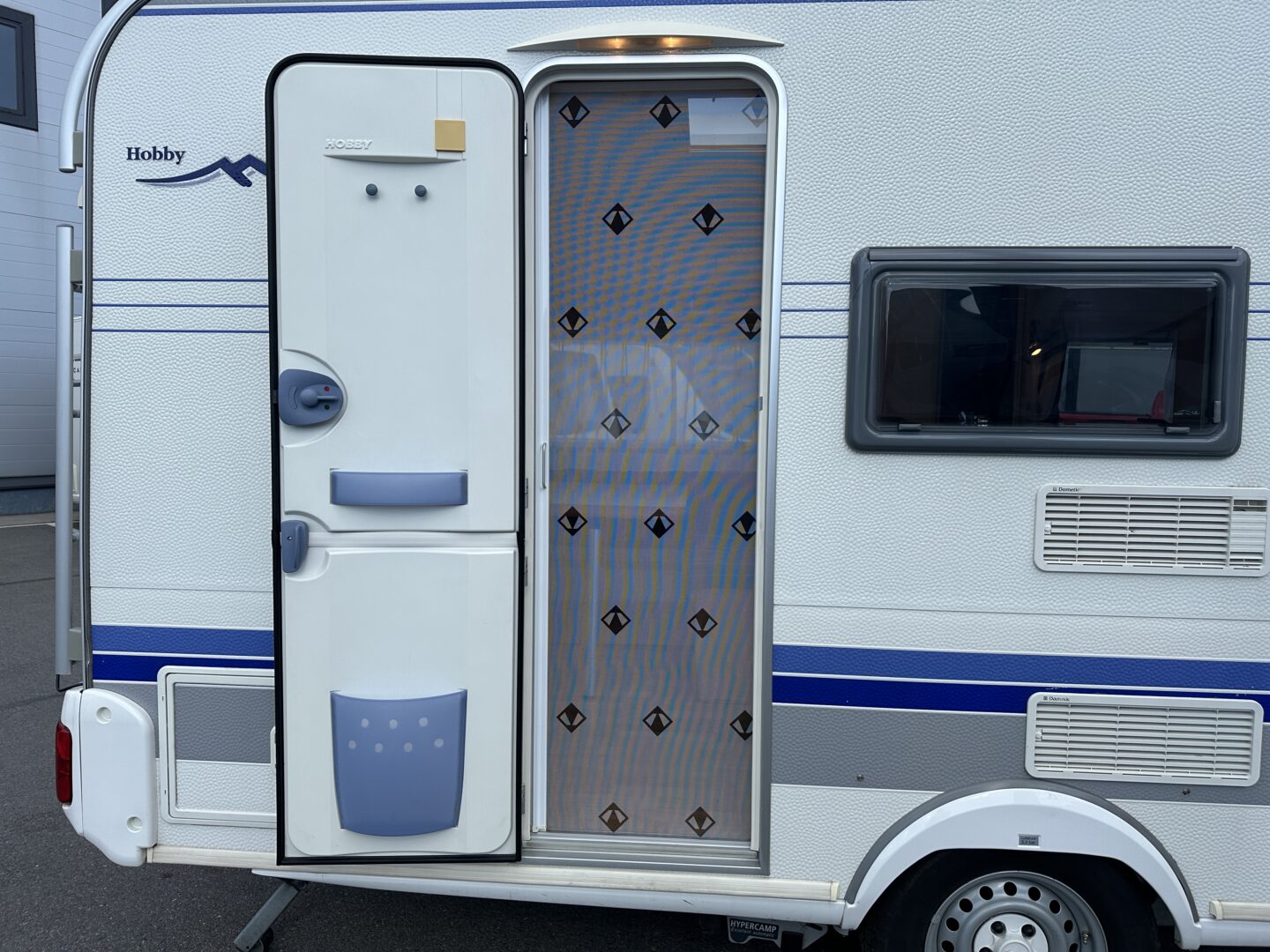 Hobby De Luxe Easy 400 SF 2004 фотография  номер 54580