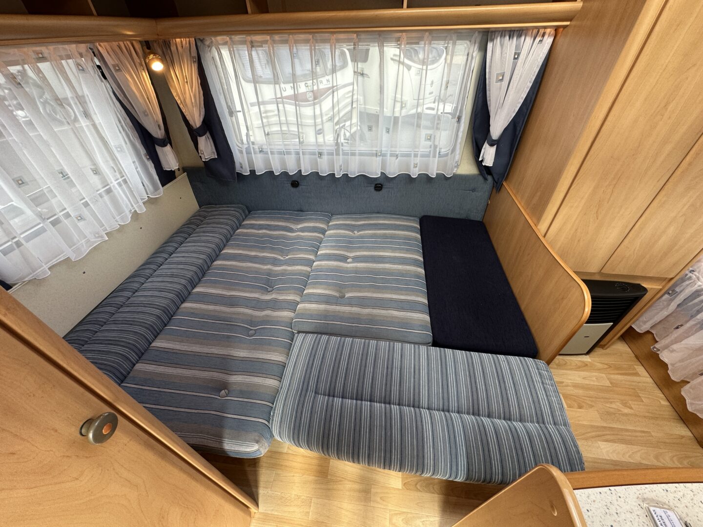 Hobby De Luxe Easy 400 SF 2004 фотография  номер 54586