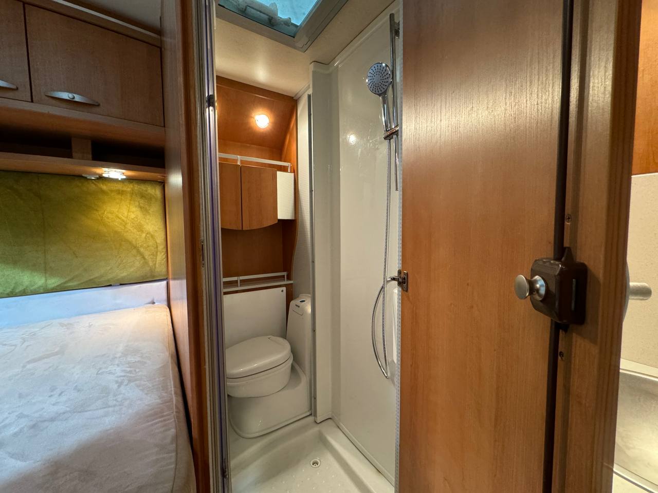 Knaus StarClass 550 2006 фотография  номер 37960