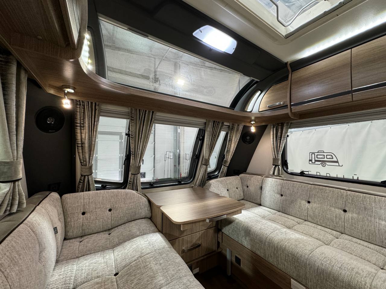 Coachman Laser 675 2017 фотография  номер 40176
