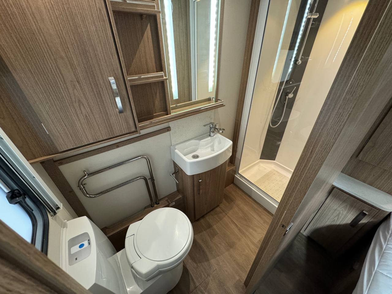 Coachman Laser 675 2017 фотография  номер 40172