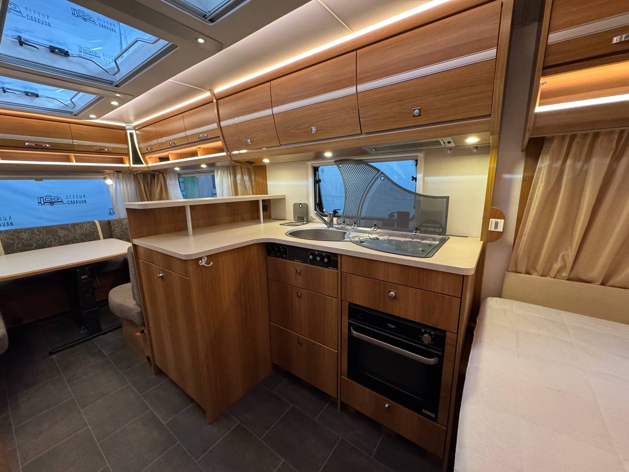 Dethleffs Nomad 560 FR 2014 фотография  номер 43890