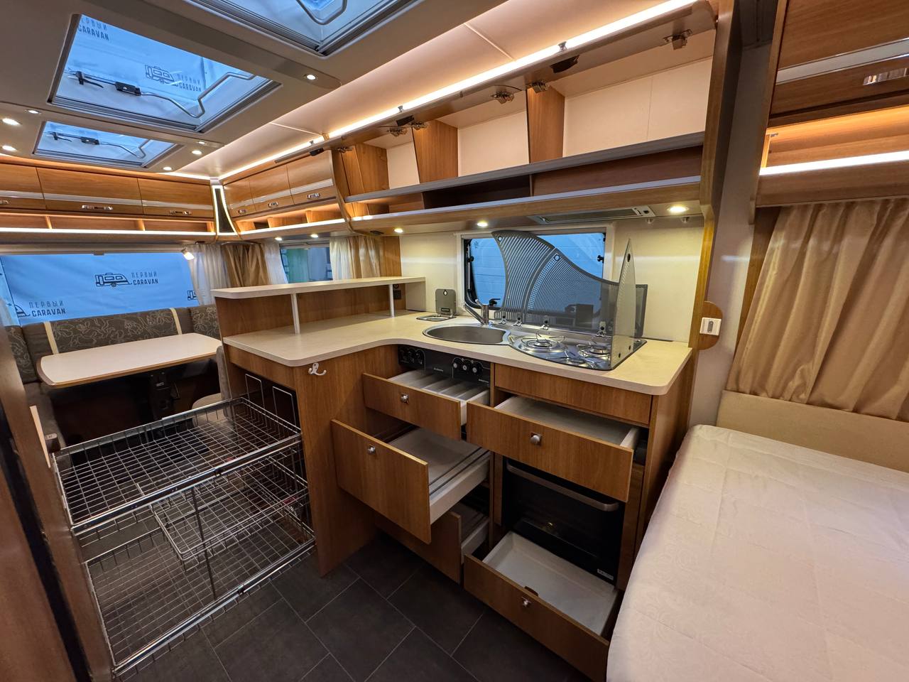 Dethleffs Nomad 560 FR 2014 фотография  номер 43891