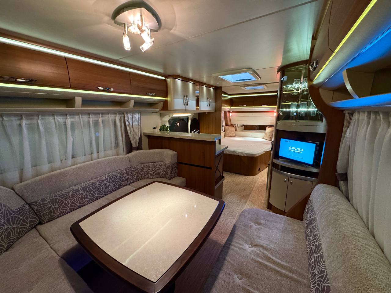 Hobby Premium 560 CFe 2015 фотография  номер 50112