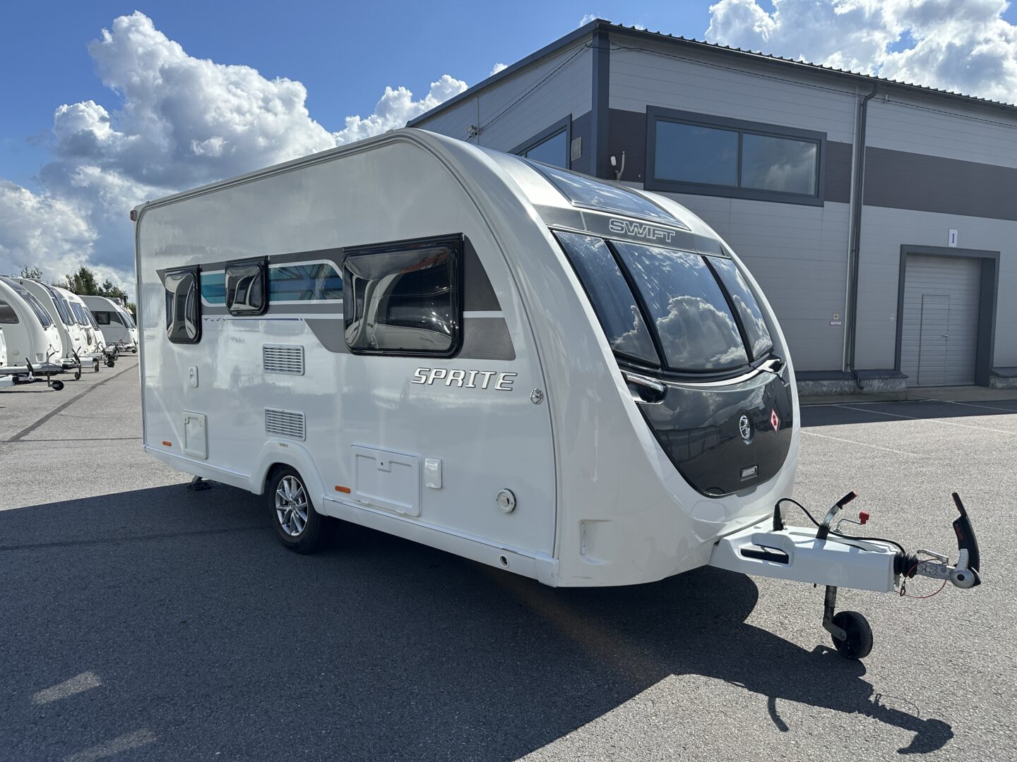 Swift Sprite Alpine 2 2023 фотография  номер 55379