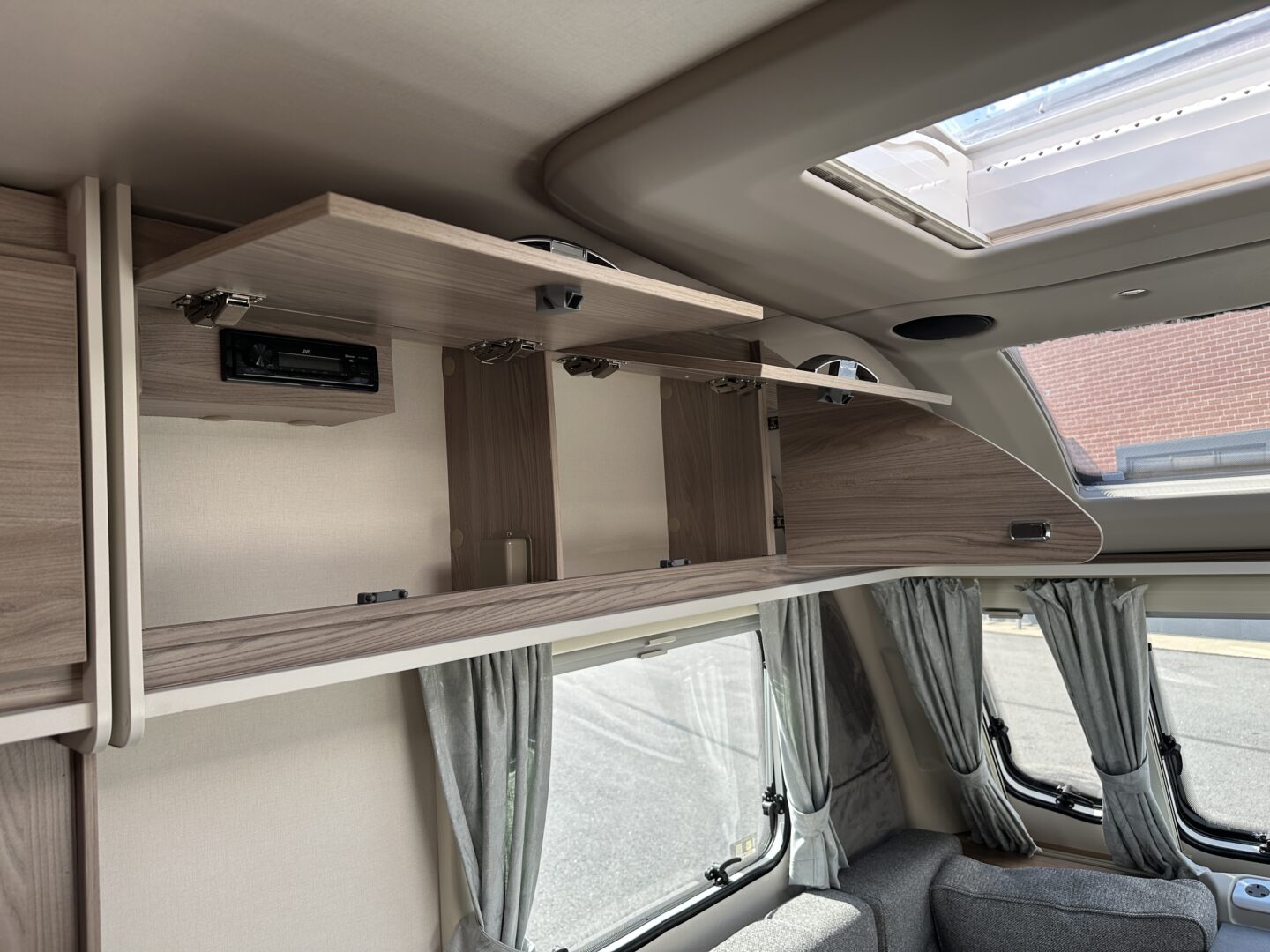 Swift Sprite Alpine 2 2023 фотография  номер 55389