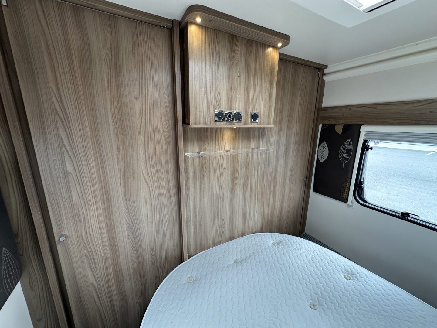 Swift Conqueror 650 2016 фотография  номер 54367