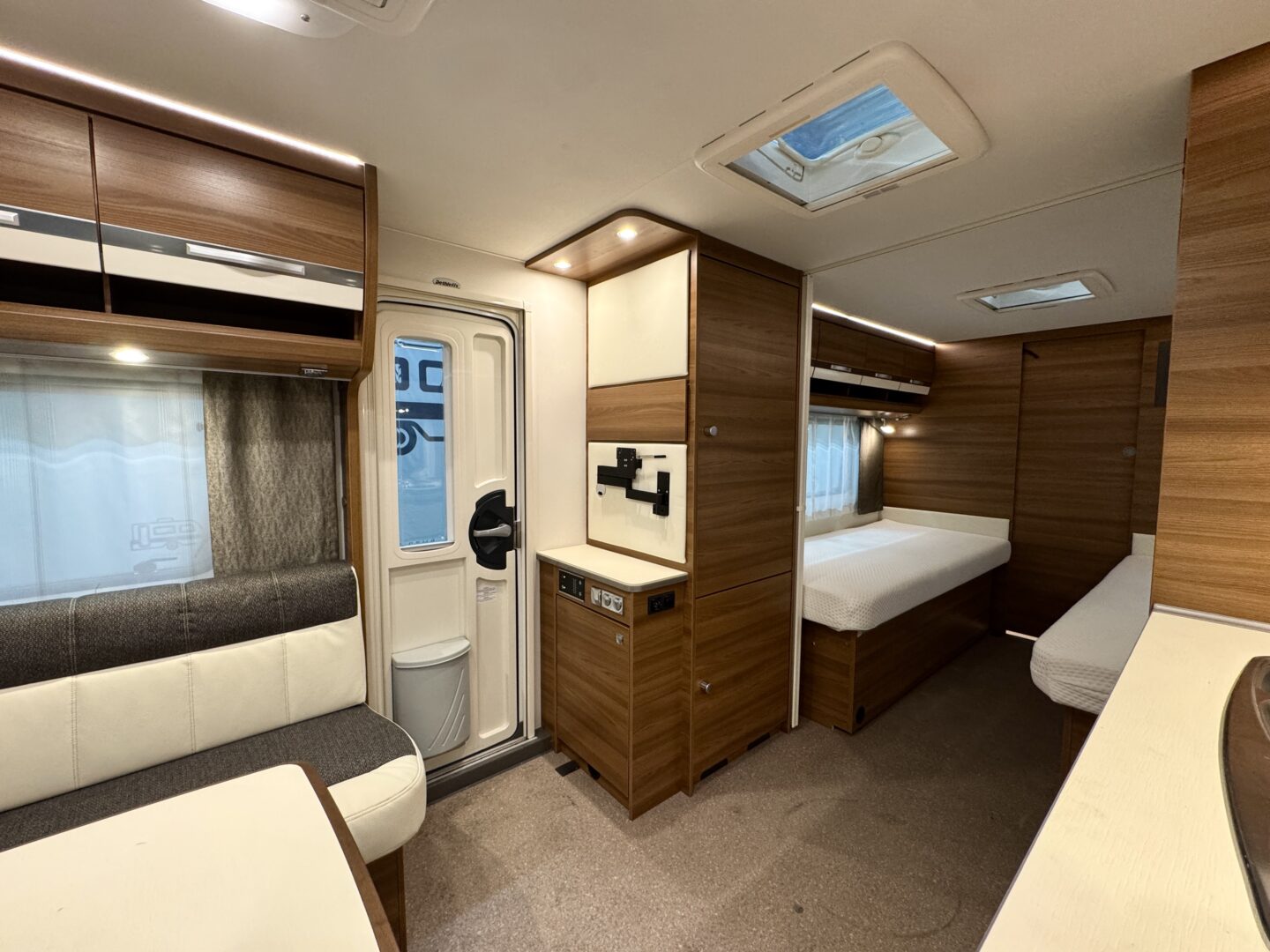 Dethleffs Nomad 2019 фотография  номер 50913