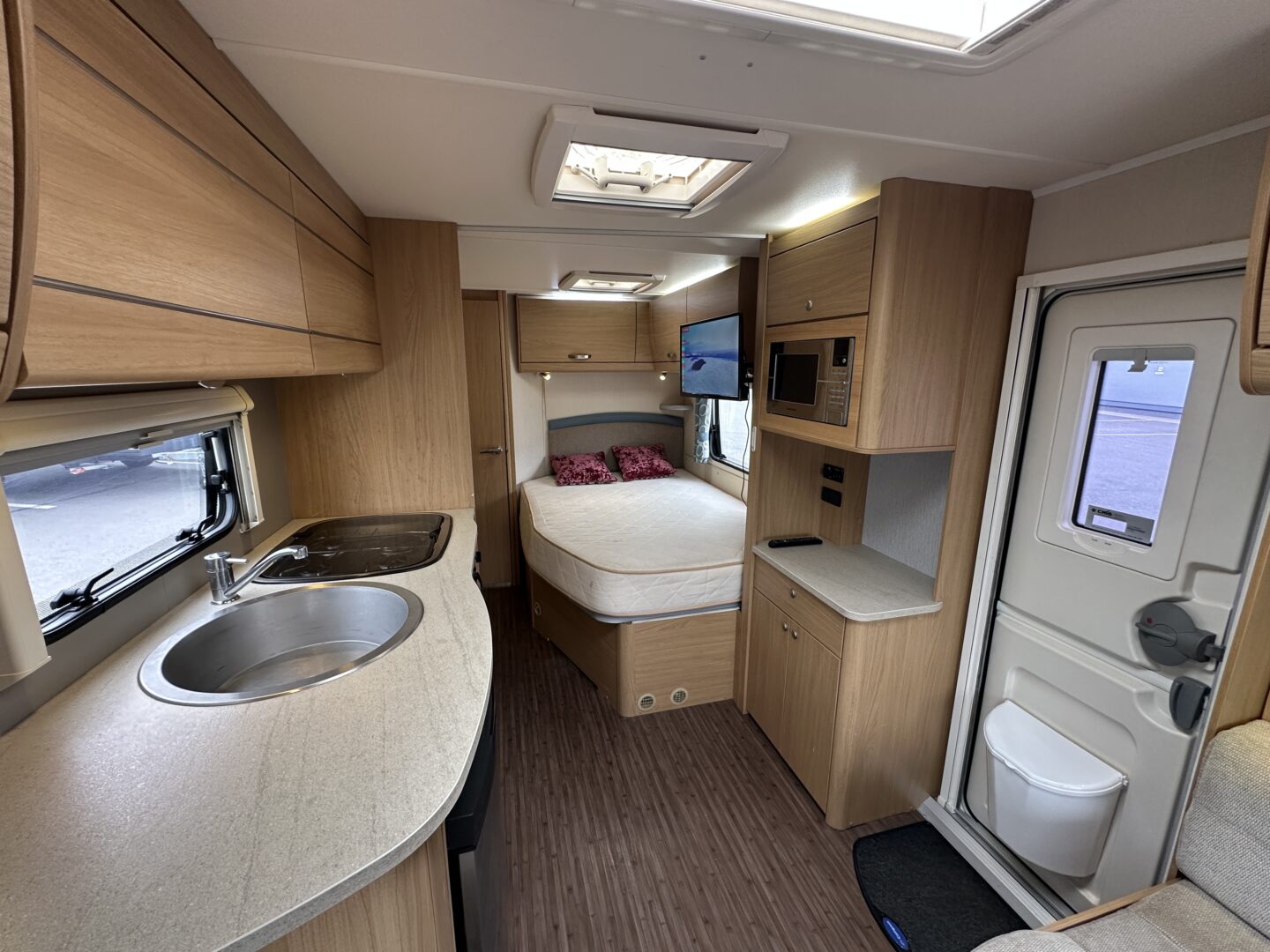 Compass Corona 540 2014 фотография  номер 54930