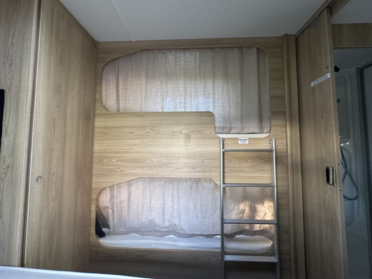 Elddis Chatsworth 868 2020 фотография  номер 56140