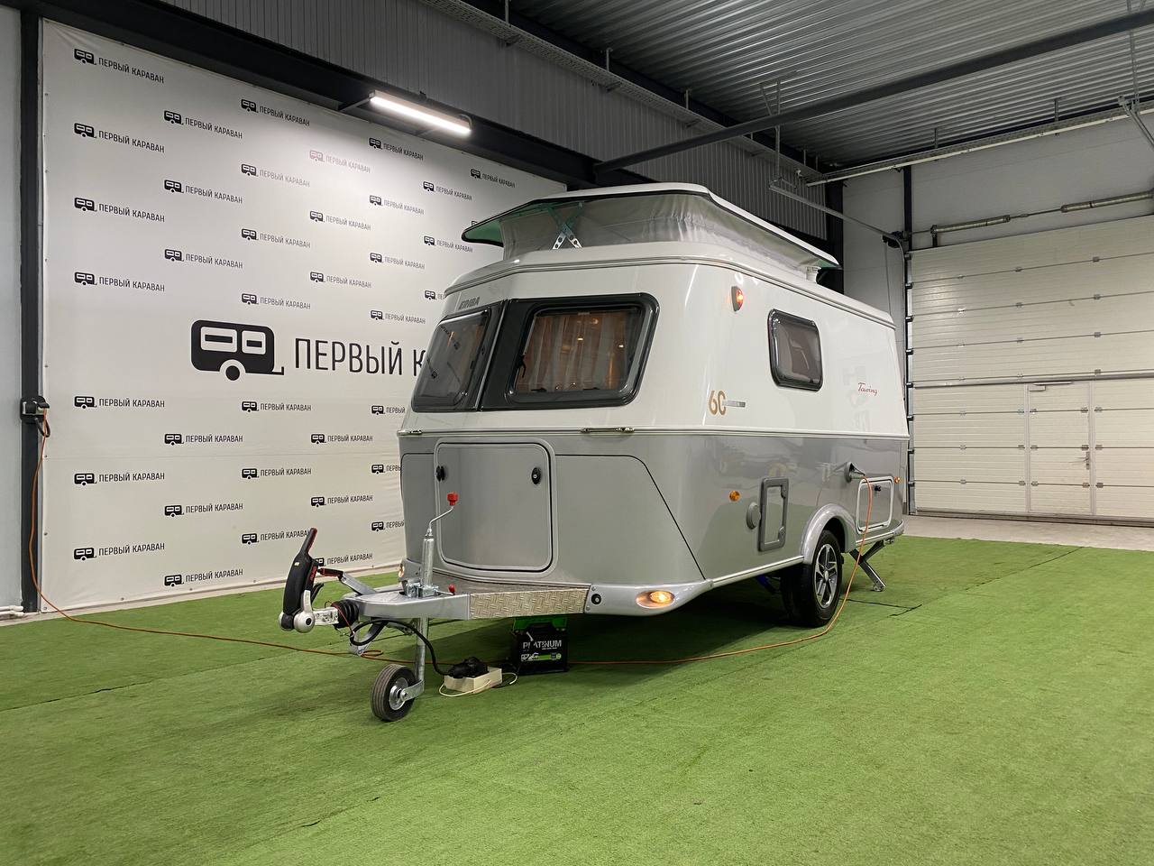 Eriba Touring 430 фотография номер https://admin.1caravan.ru/wp-content/uploads/2022/10/1-4.jpg