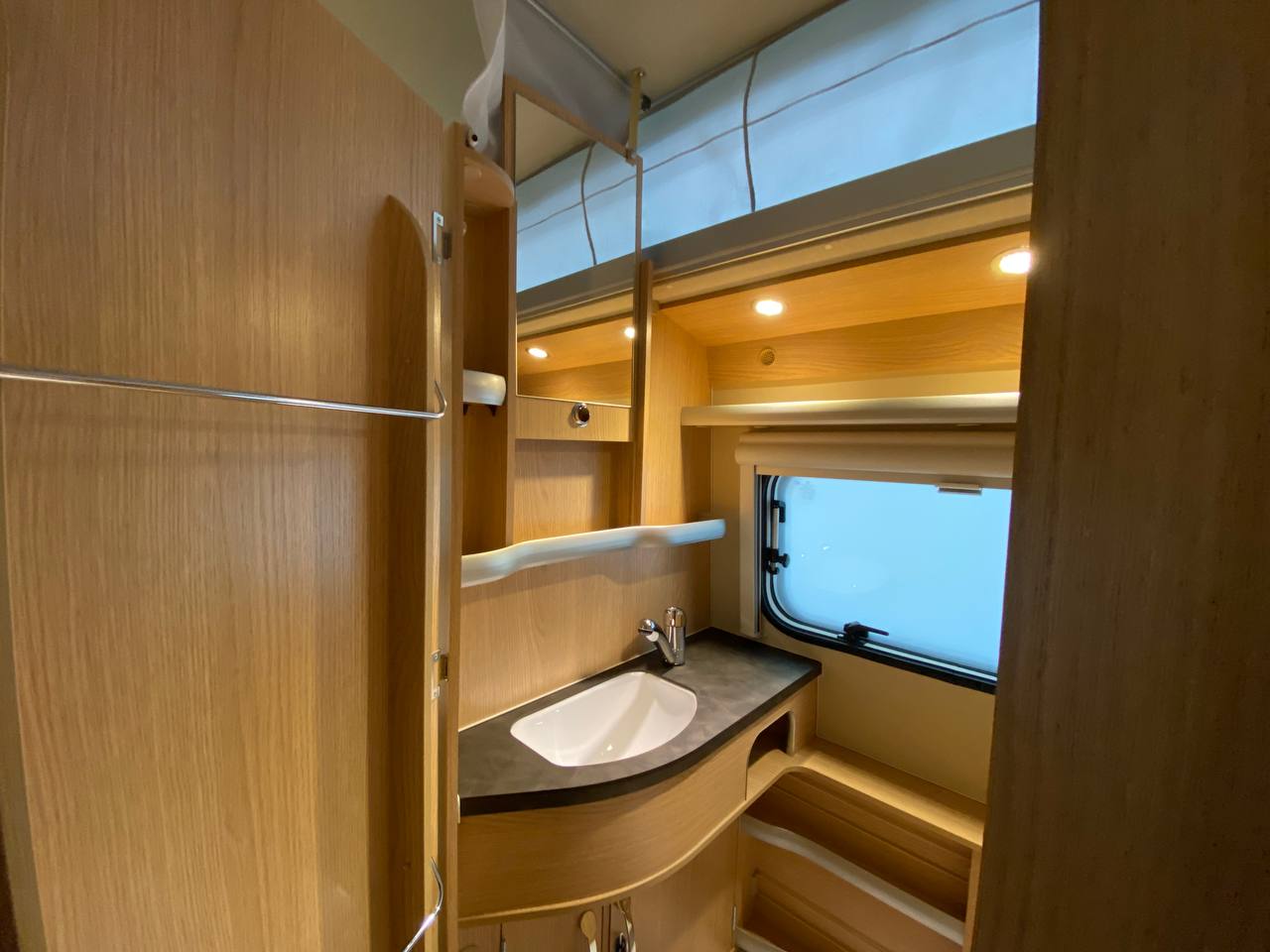 Eriba Touring 430 фотография номер 23910