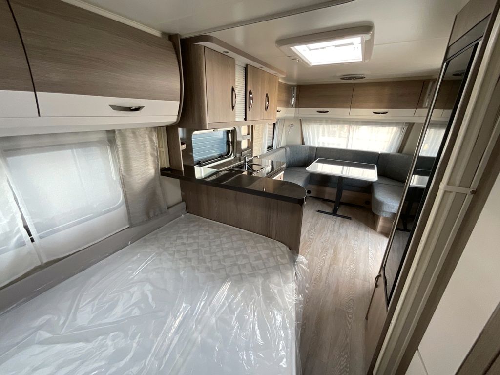 Hobby Prestige 720 KWFU фотография номер 30656