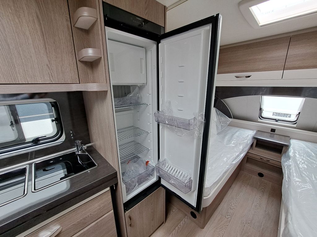 Hobby Prestige 620 CL фотография номер 30575