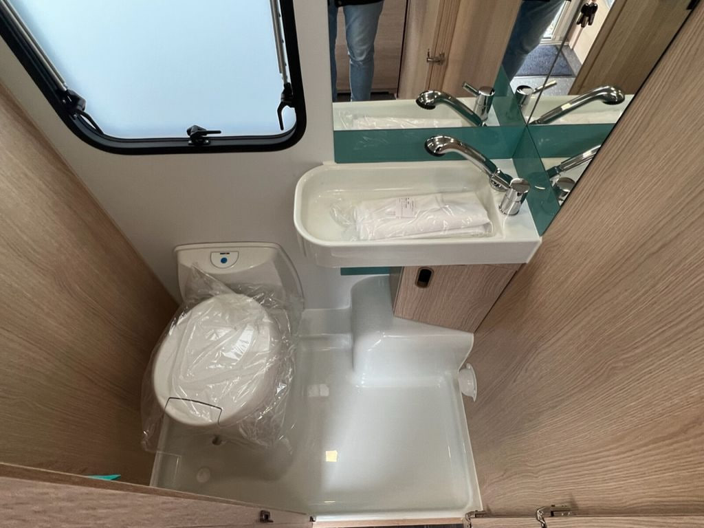 Adria Aviva 492 LU фотография номер 32133