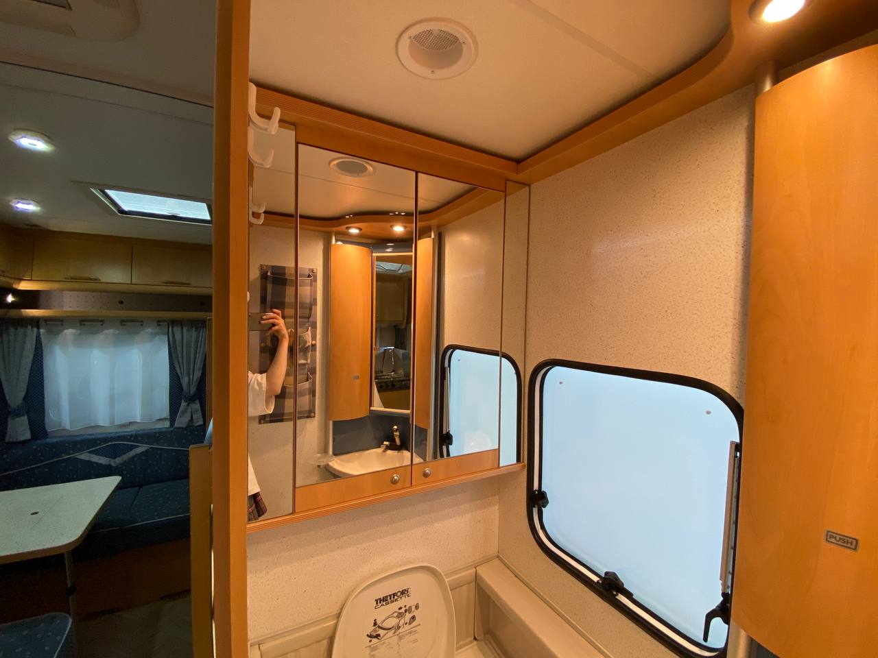 Burstner Ventana 480 TK 2002 фотография номер 33469