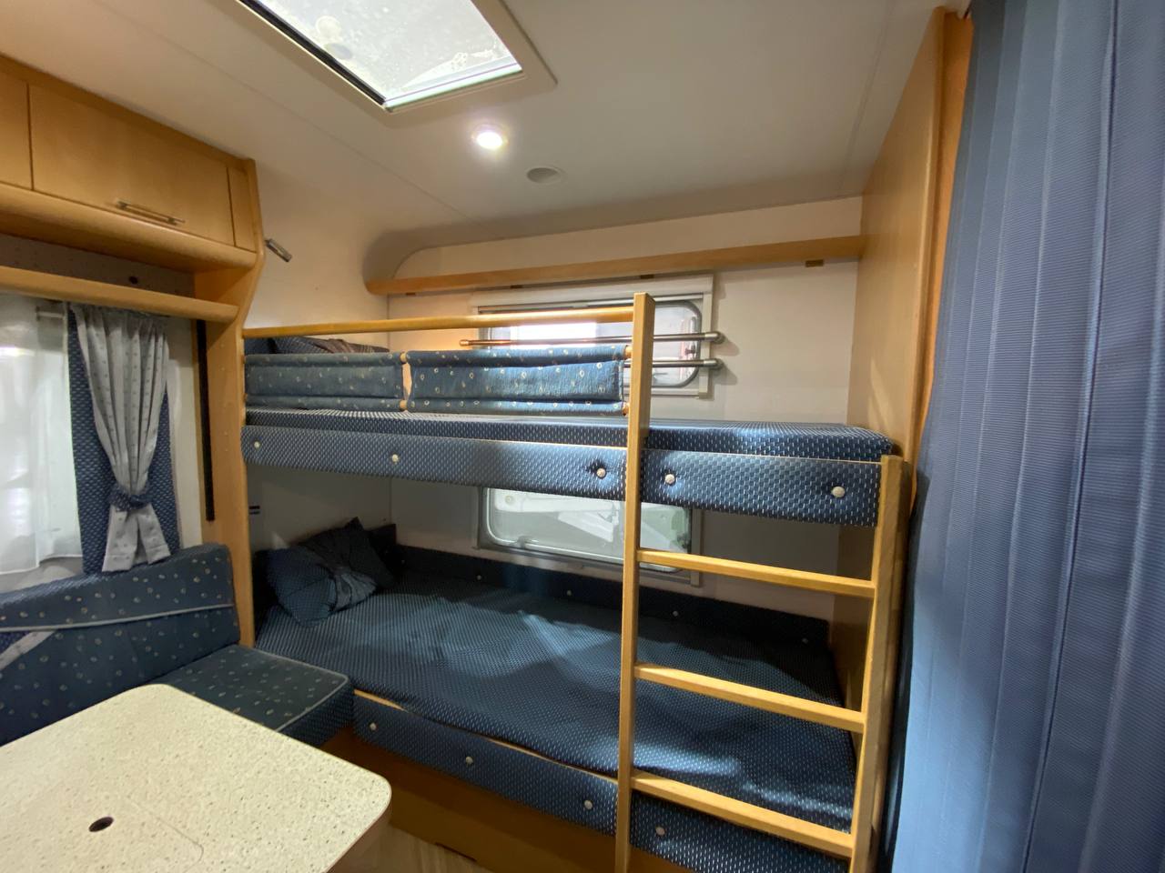 Burstner Ventana 480 TK 2002 фотография номер 33477