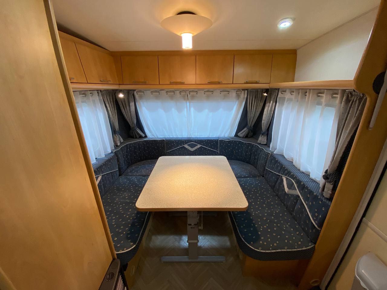 Burstner Ventana 480 TK 2002 фотография номер 33456