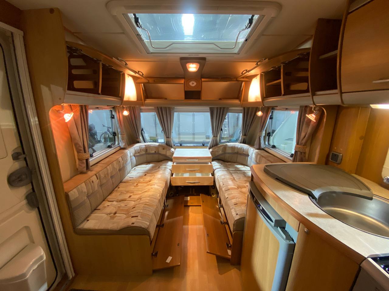 Swift Conqueror 540 2008 фотография номер 35335