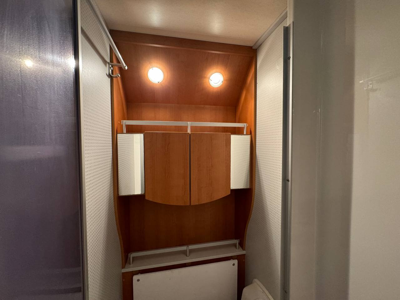 Knaus StarClass 550 2006 фотография номер 37962