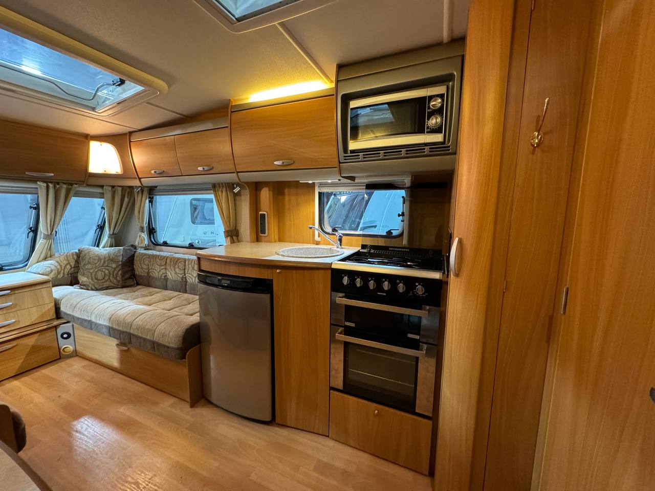 Swift Challenger 480 2010 фотография номер 40753