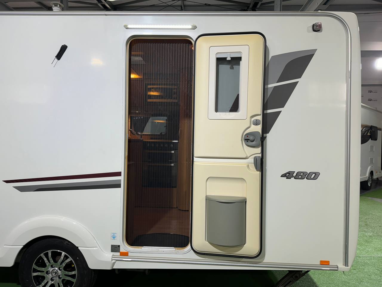 Swift Challenger 480 2010 фотография номер 40742