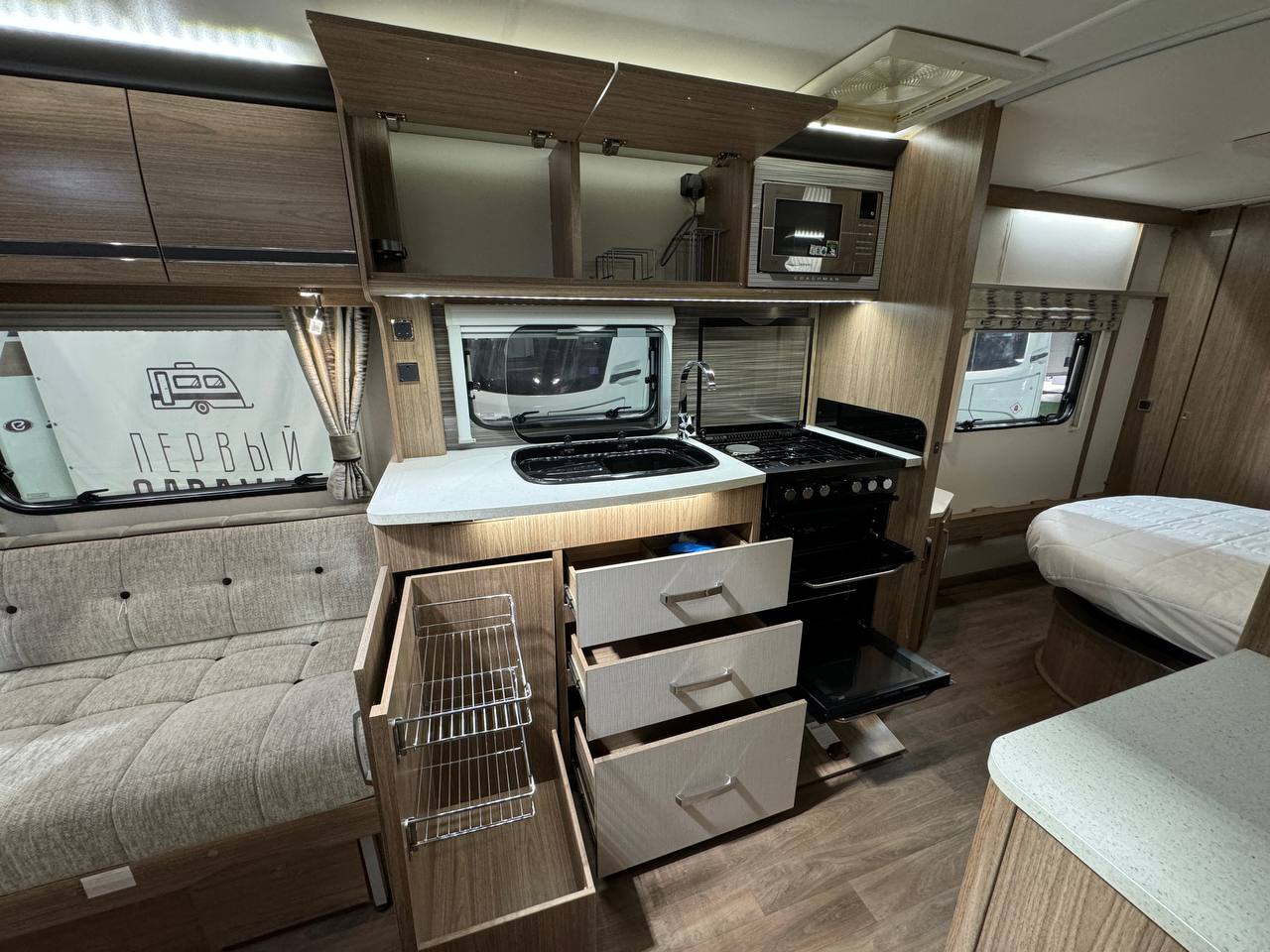 Coachman Laser 675 2017 фотография номер 40180