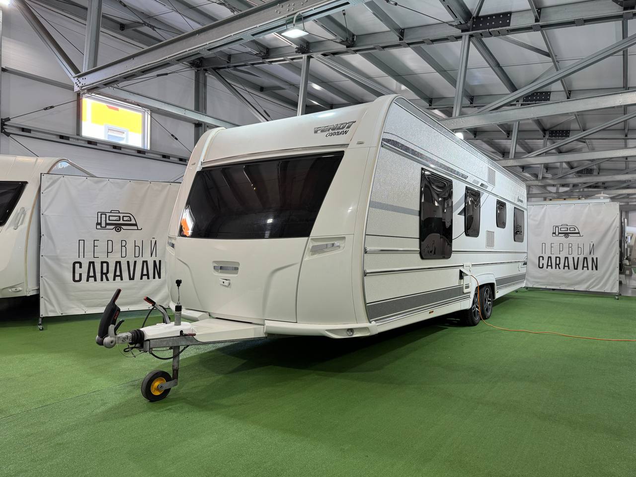 Fendt Diamond 700 2017 фотография  номер https://admin.1caravan.ru/wp-content/uploads/2024/09/1-3.jpg
