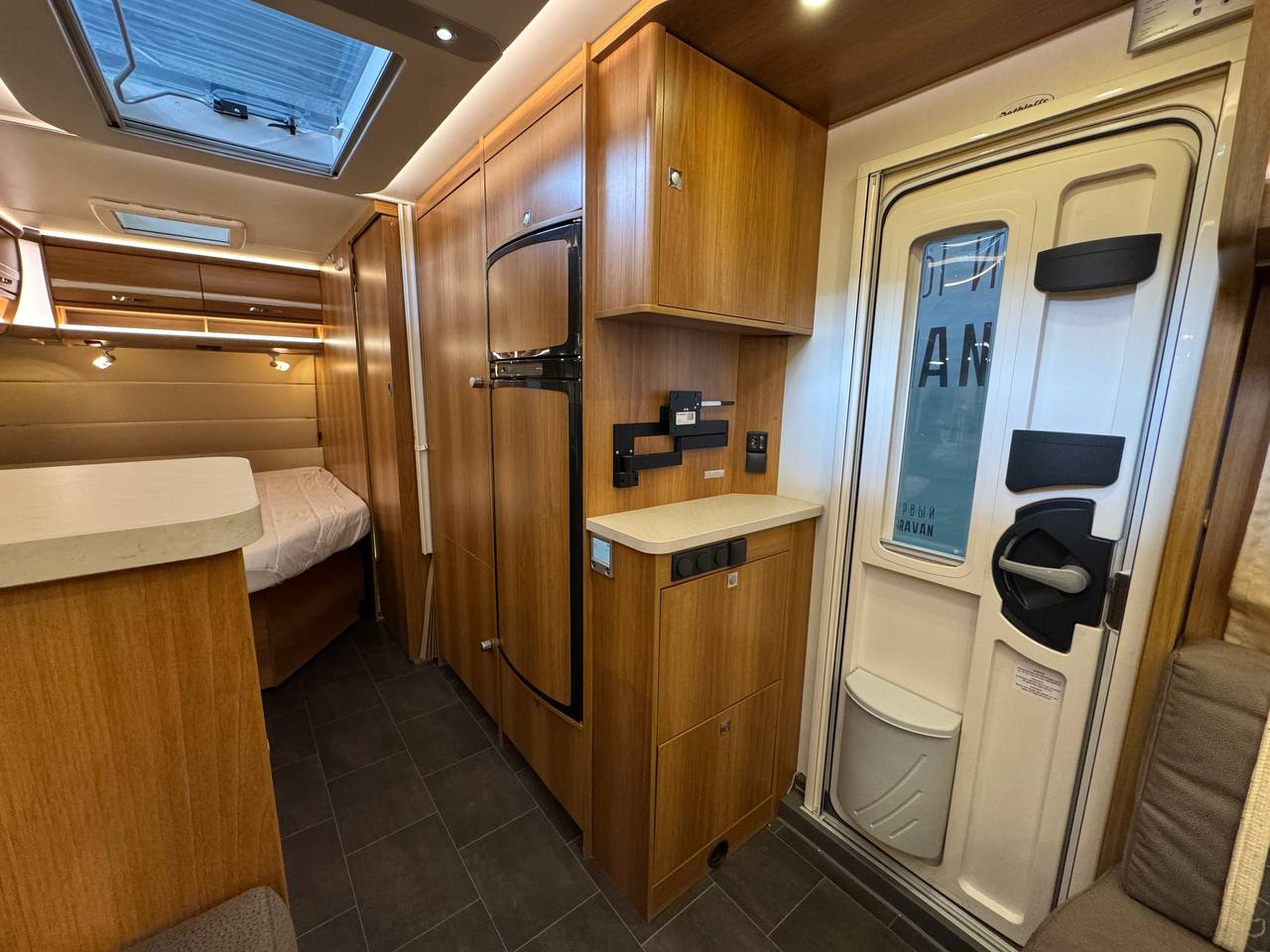 Dethleffs Nomad 560 FR 2014 фотография номер 43895