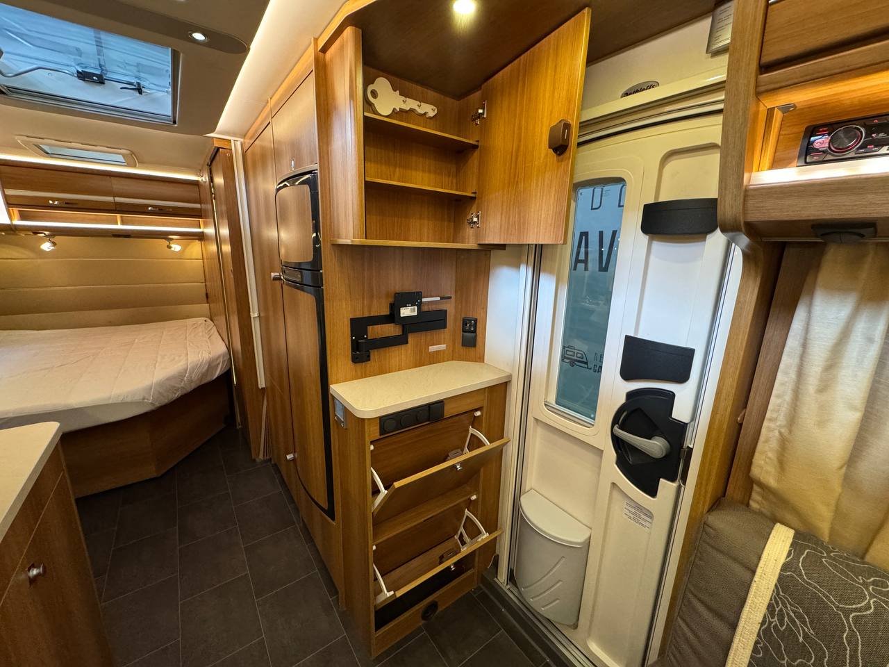 Dethleffs Nomad 560 FR 2014 фотография номер 43896