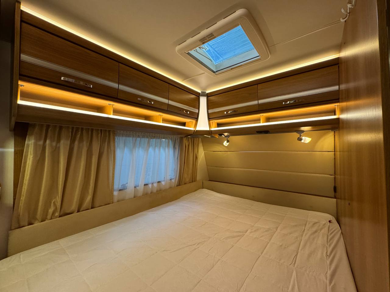 Dethleffs Nomad 560 FR 2014 фотография номер 43903
