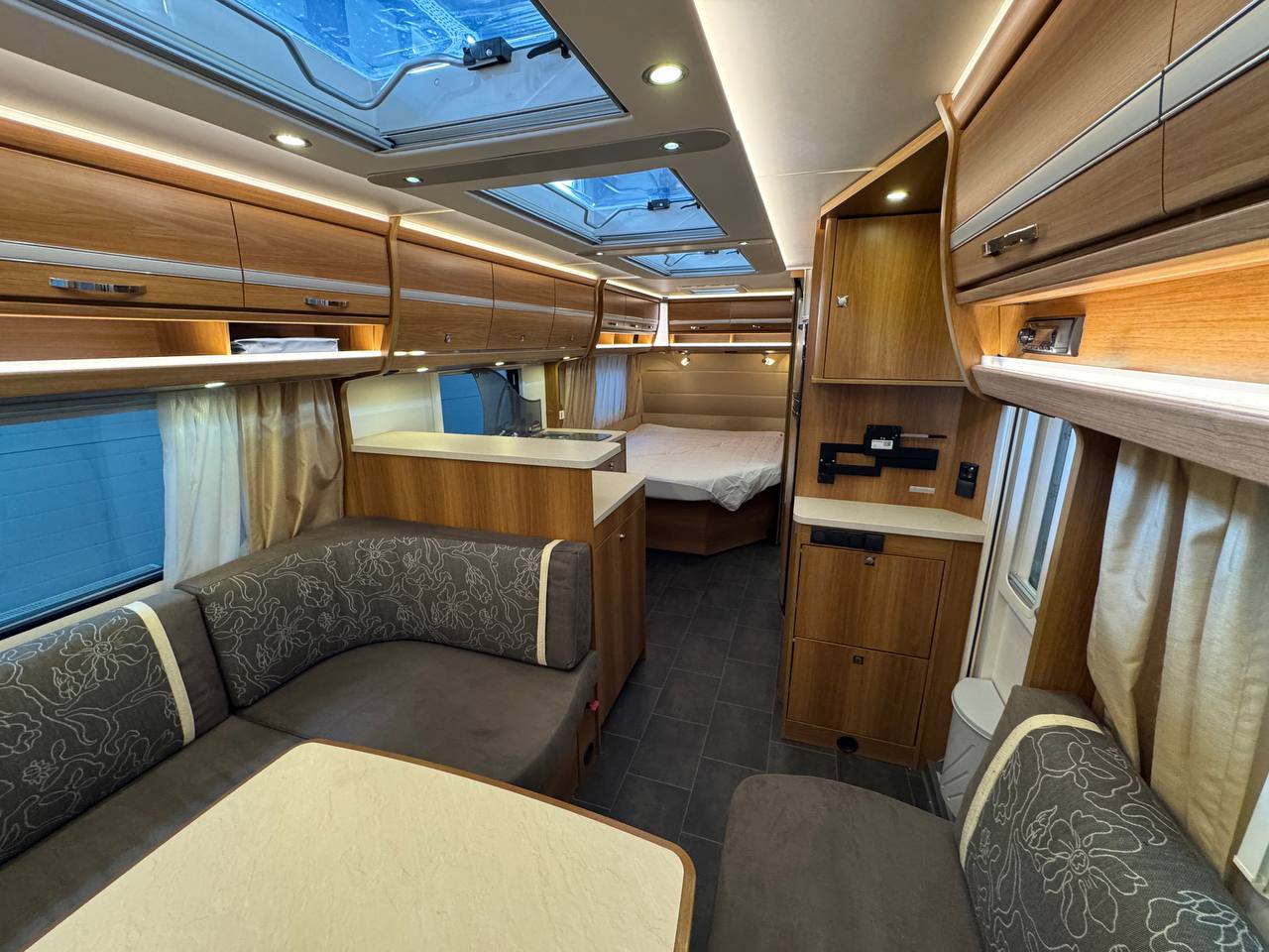 Dethleffs Nomad 560 FR 2014 фотография номер 43880