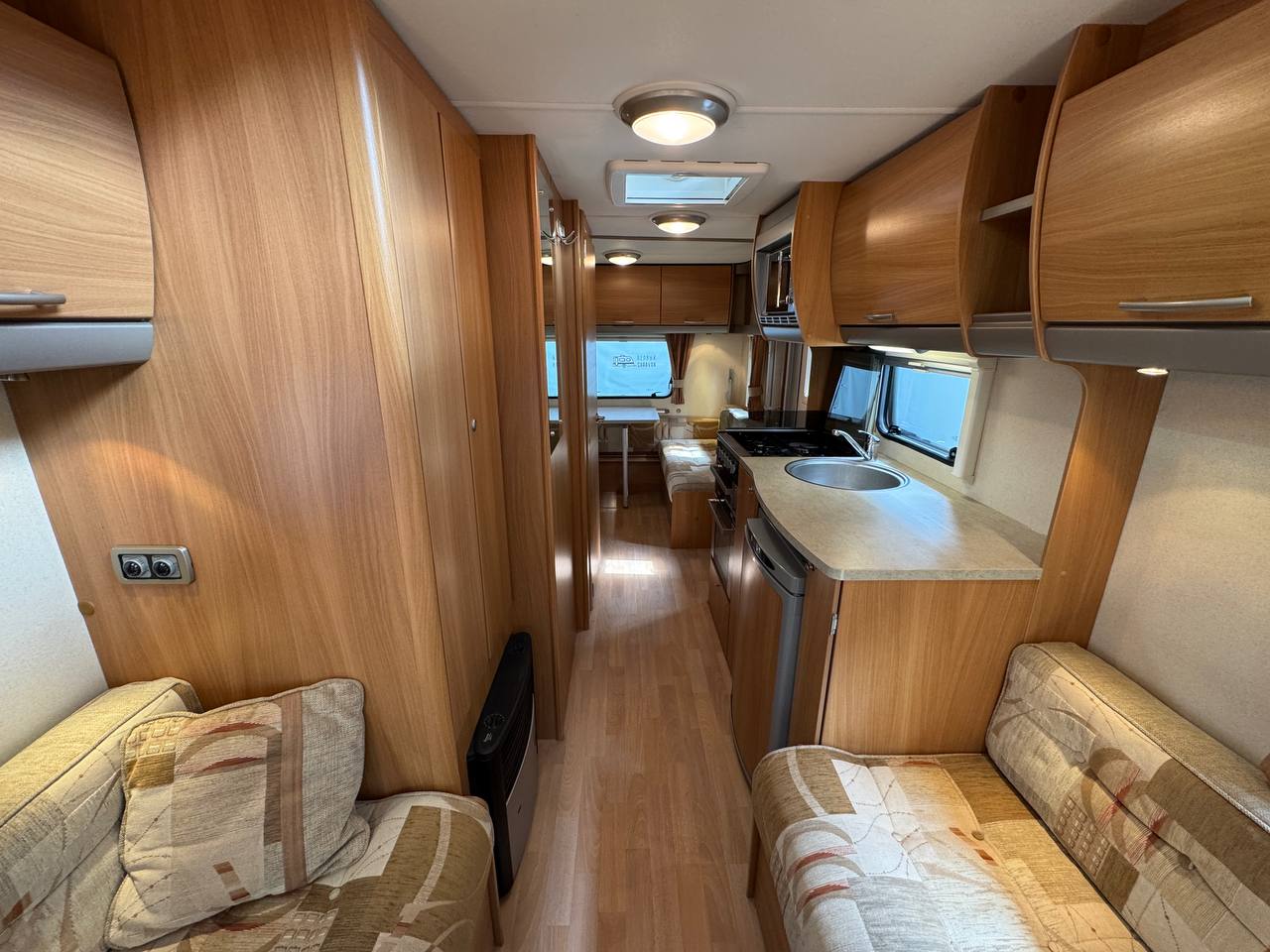 Swift Charisma 540 2009 фотография номер 45740