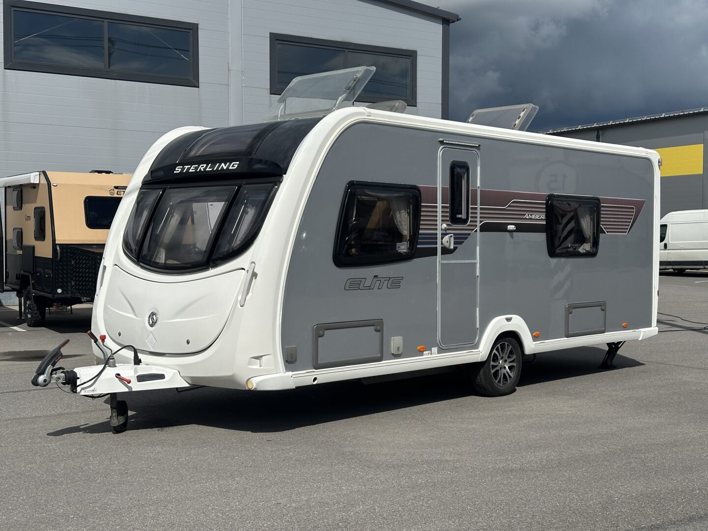 Sterling Elite Amber 2012 фотография  номер https://admin.1caravan.ru/wp-content/uploads/2026/03/IMG_0732.jpg