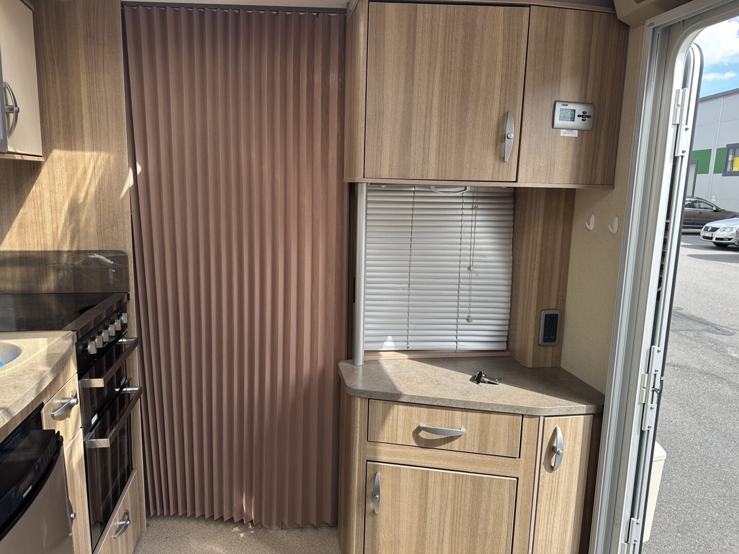 Sterling Elite Amber 2012 фотография номер 55128