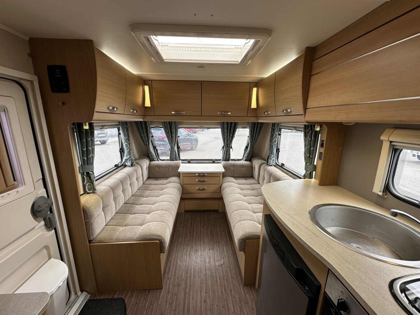 Compass Corona 540 2014 фотография номер 54929