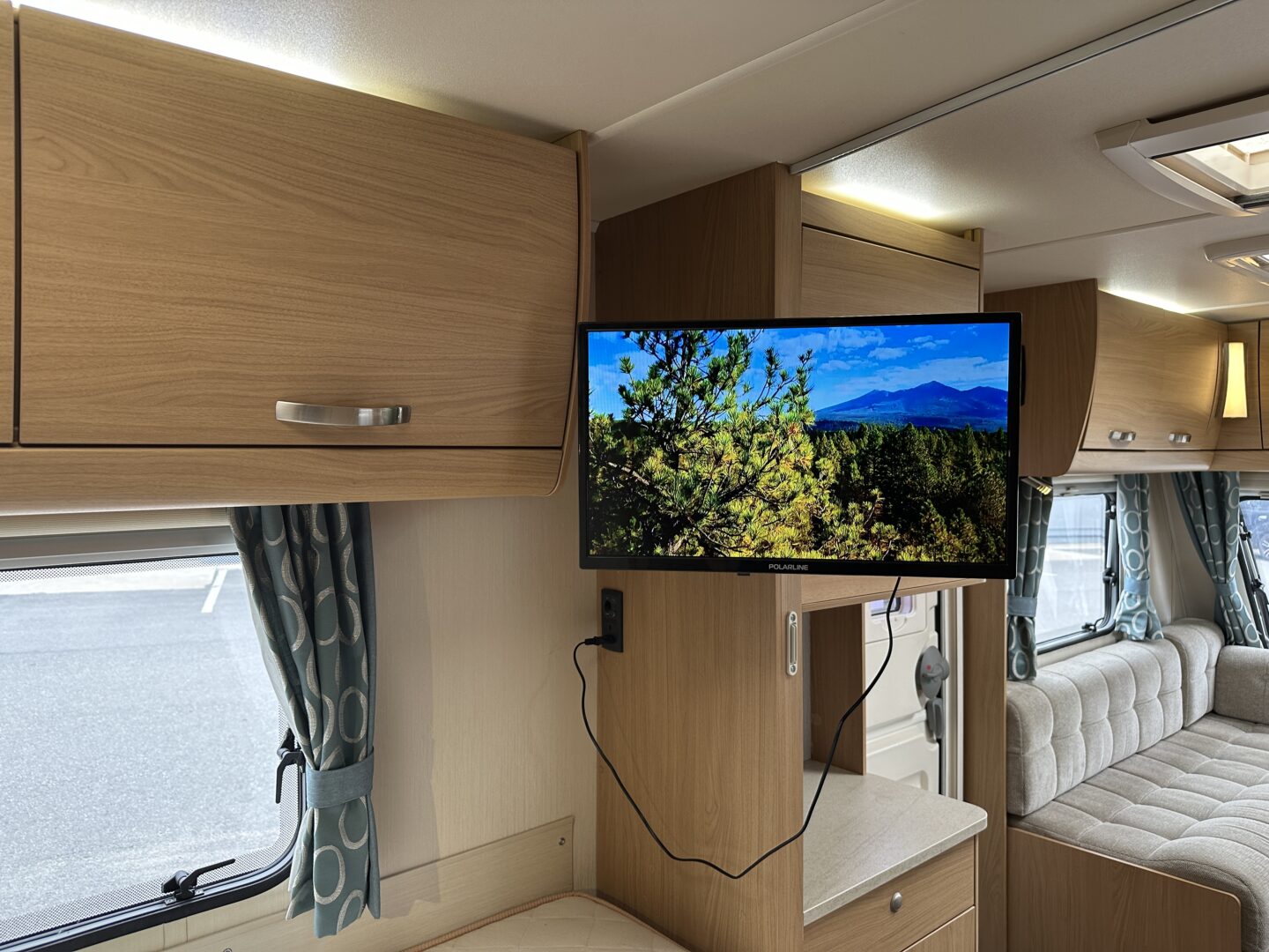 Compass Corona 540 2014 фотография номер 54943
