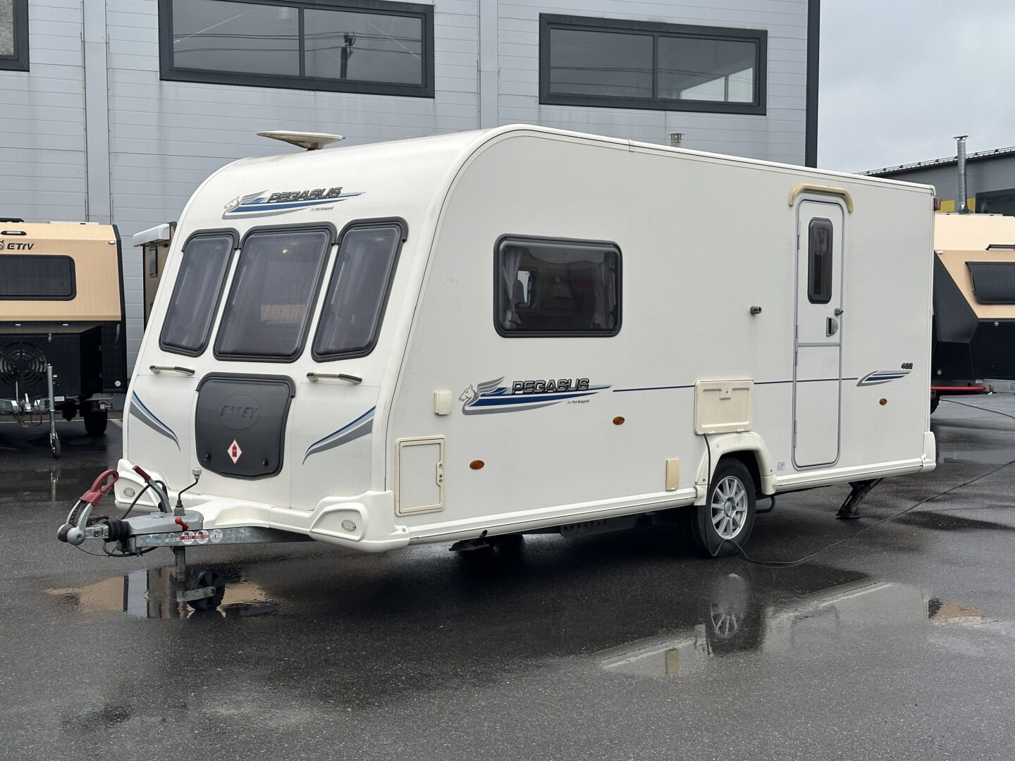Bailey Pegasus 462 2010 фотография номер https://admin.1caravan.ru/wp-content/uploads/2026/04/IMG_0597.jpg
