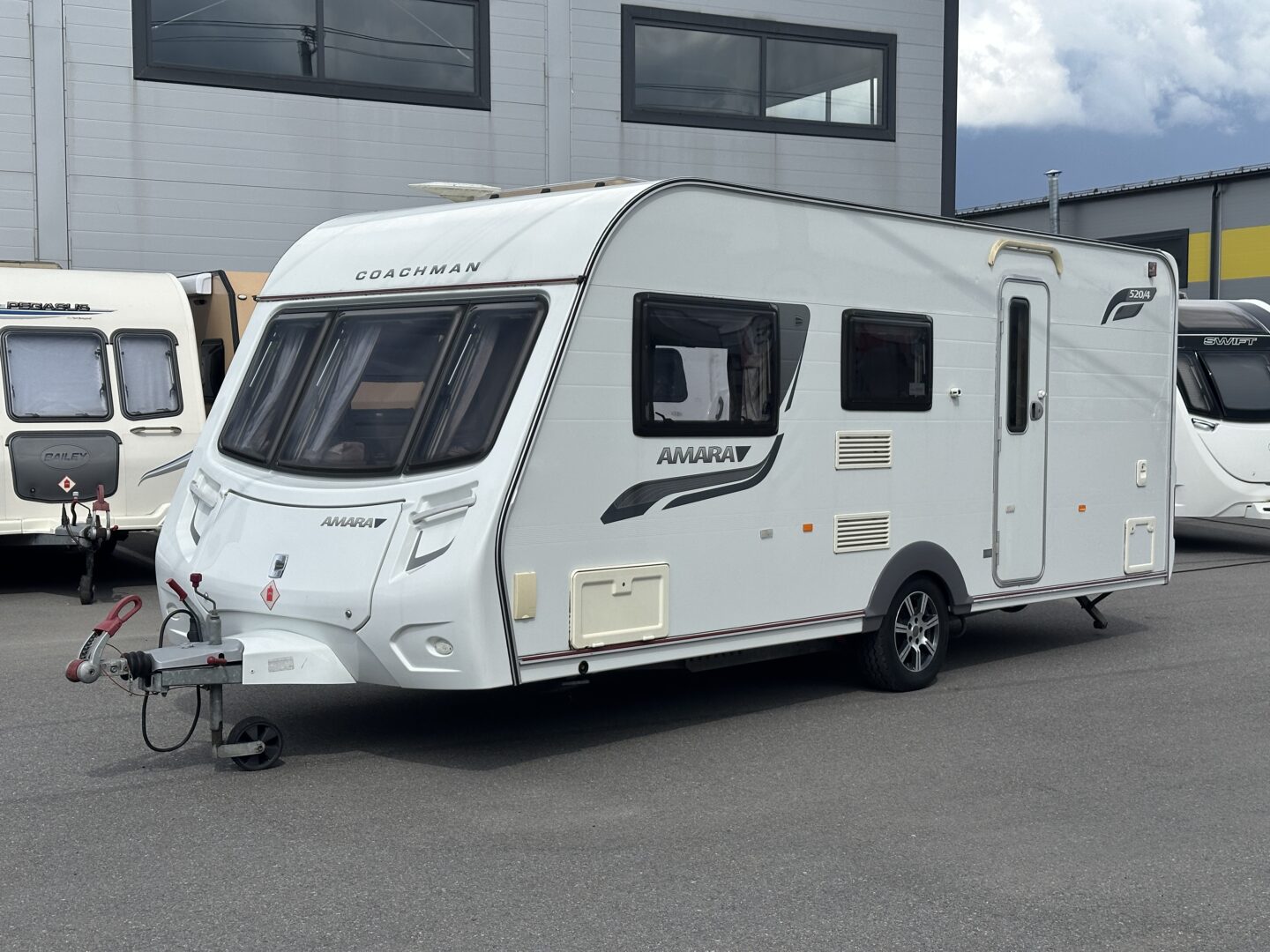 Coachman Amara 520/4 2011 фотография  номер https://admin.1caravan.ru/wp-content/uploads/2026/05/IMG_0422-1.jpg