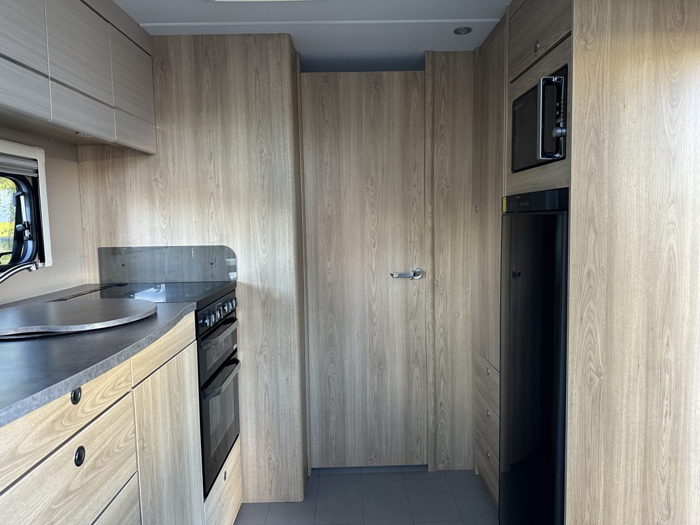 Elddis Chatsworth 868 2020 фотография номер 56125