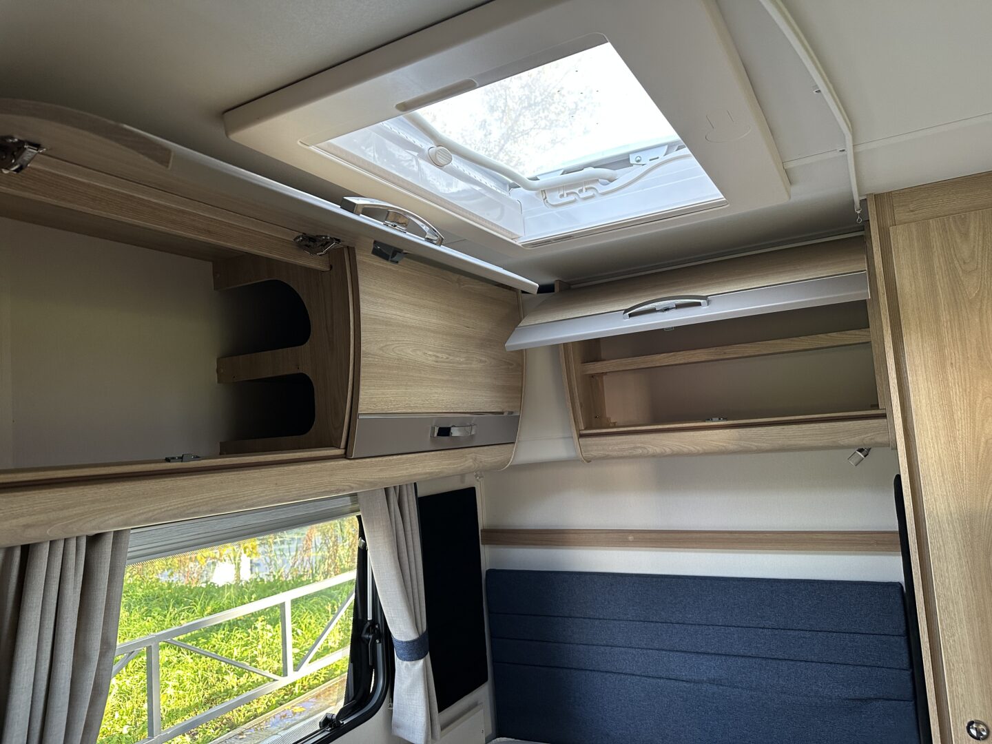 Elddis Chatsworth 868 2020 фотография номер 56136