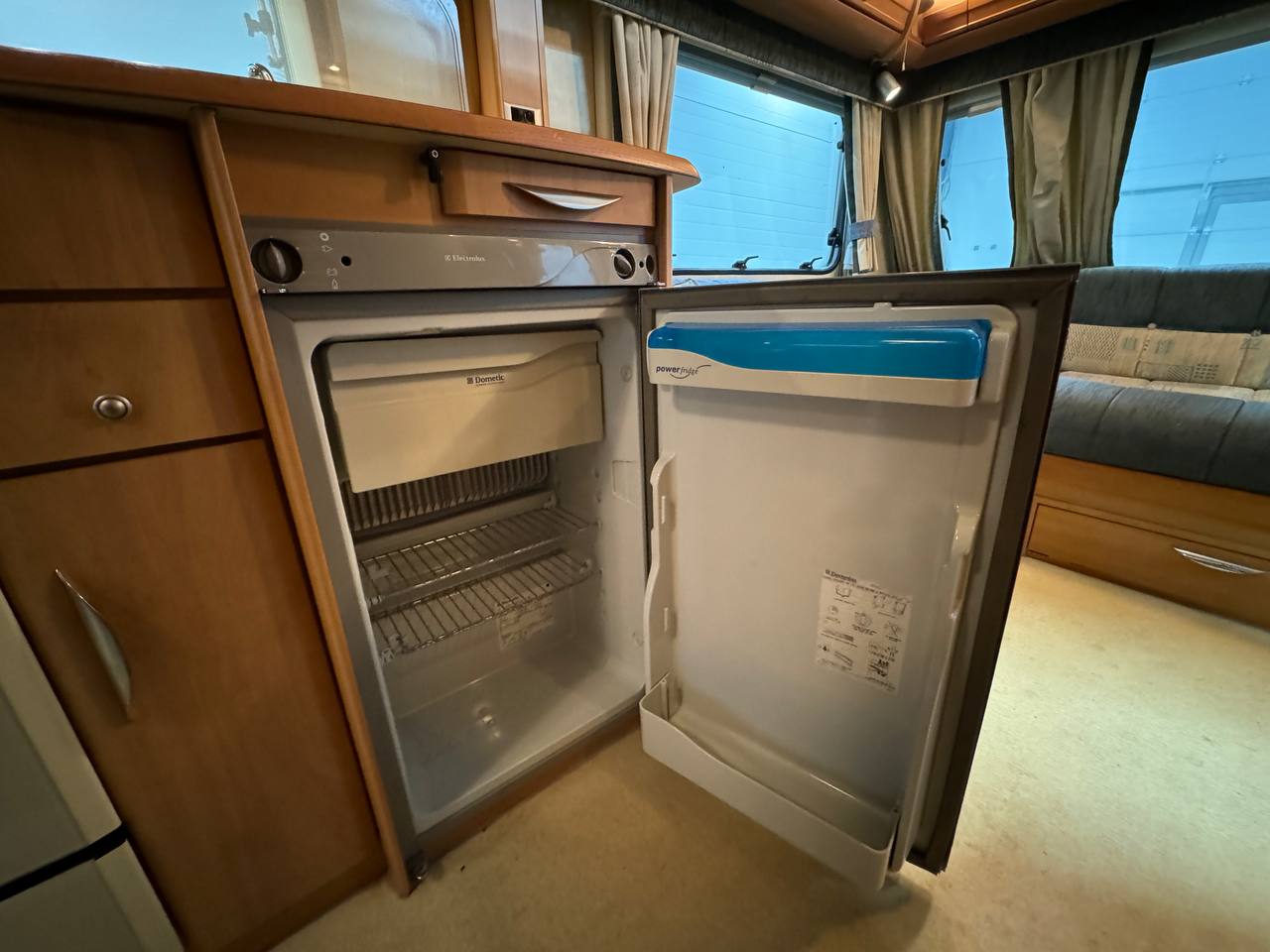 Swift Challenger 490 SE 2003 фотография номер 42231