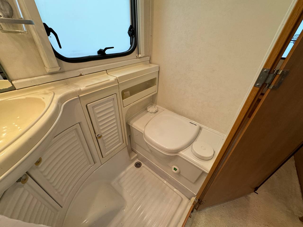 Swift Challenger 490 SE 2003 фотография номер 42239