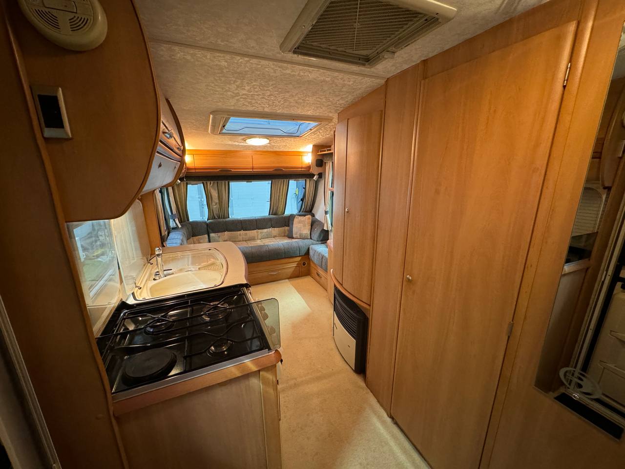 Swift Challenger 490 SE 2003 фотография номер 42215