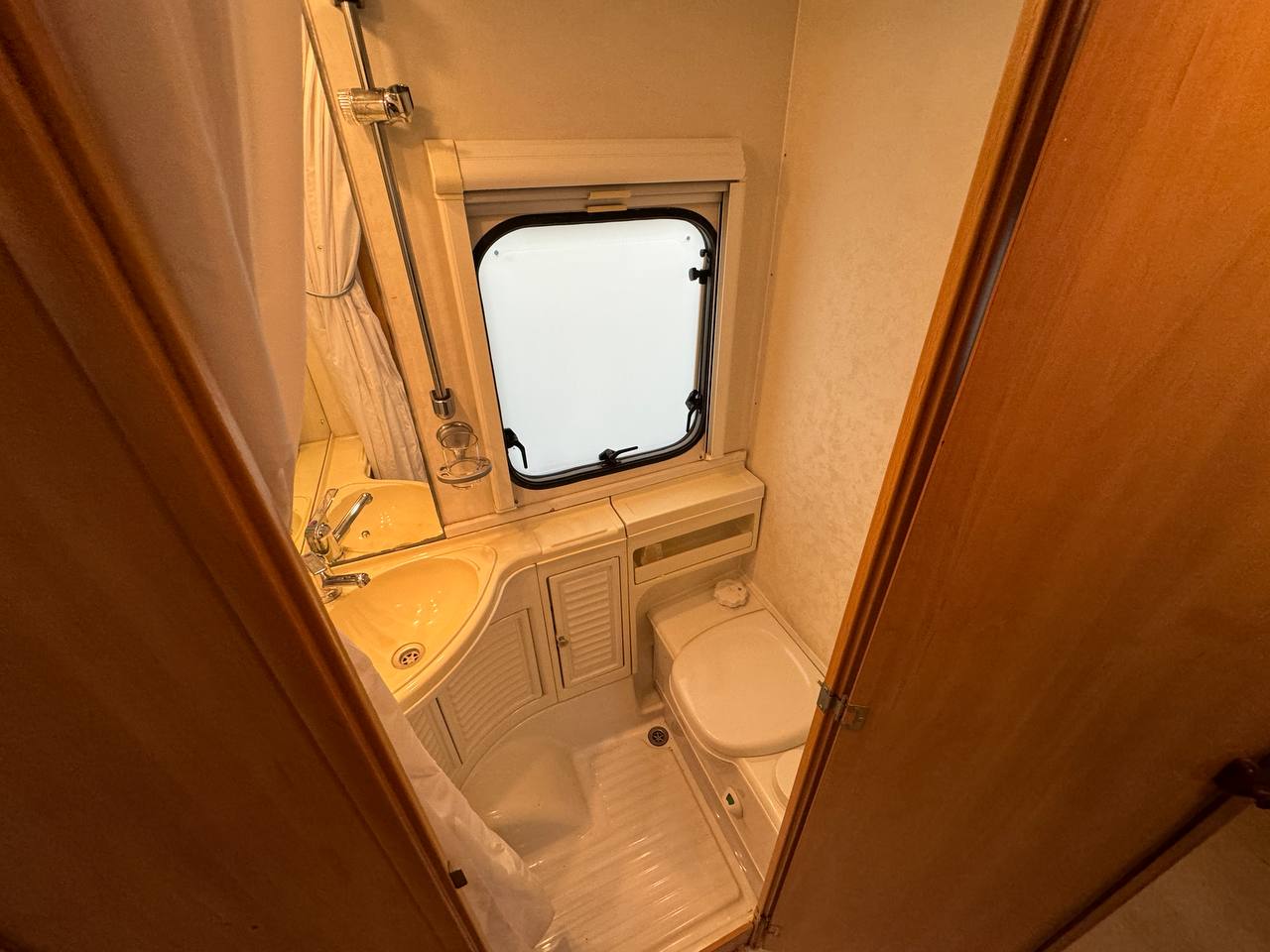 Swift Challenger 490 SE 2003 фотография номер 42218